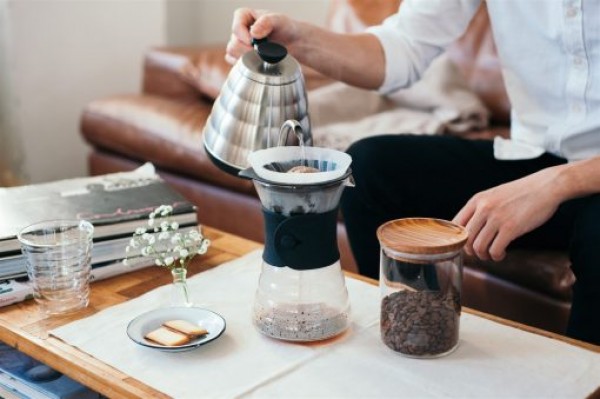 Hario V60 02 Sürahili Dripper