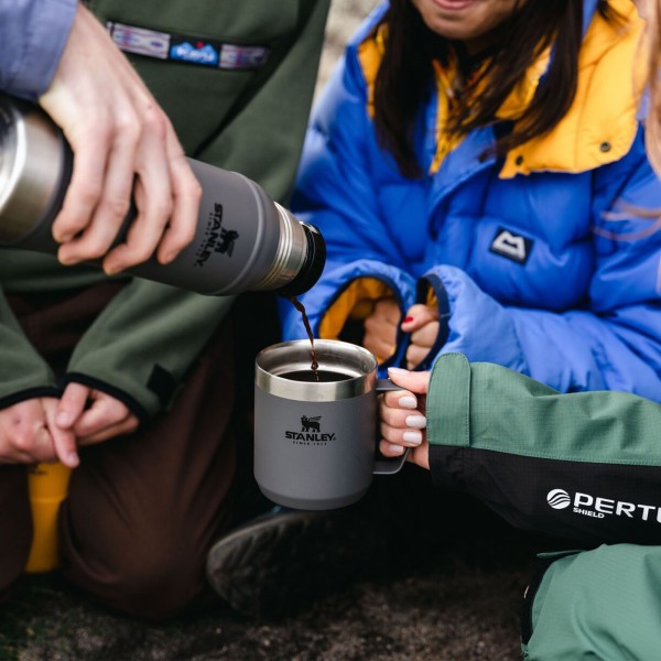 Stanley Klasik Paslanmaz Çelik Termos Bardak 0,35 LT Camp Mug Charcoal - Koyu Gri